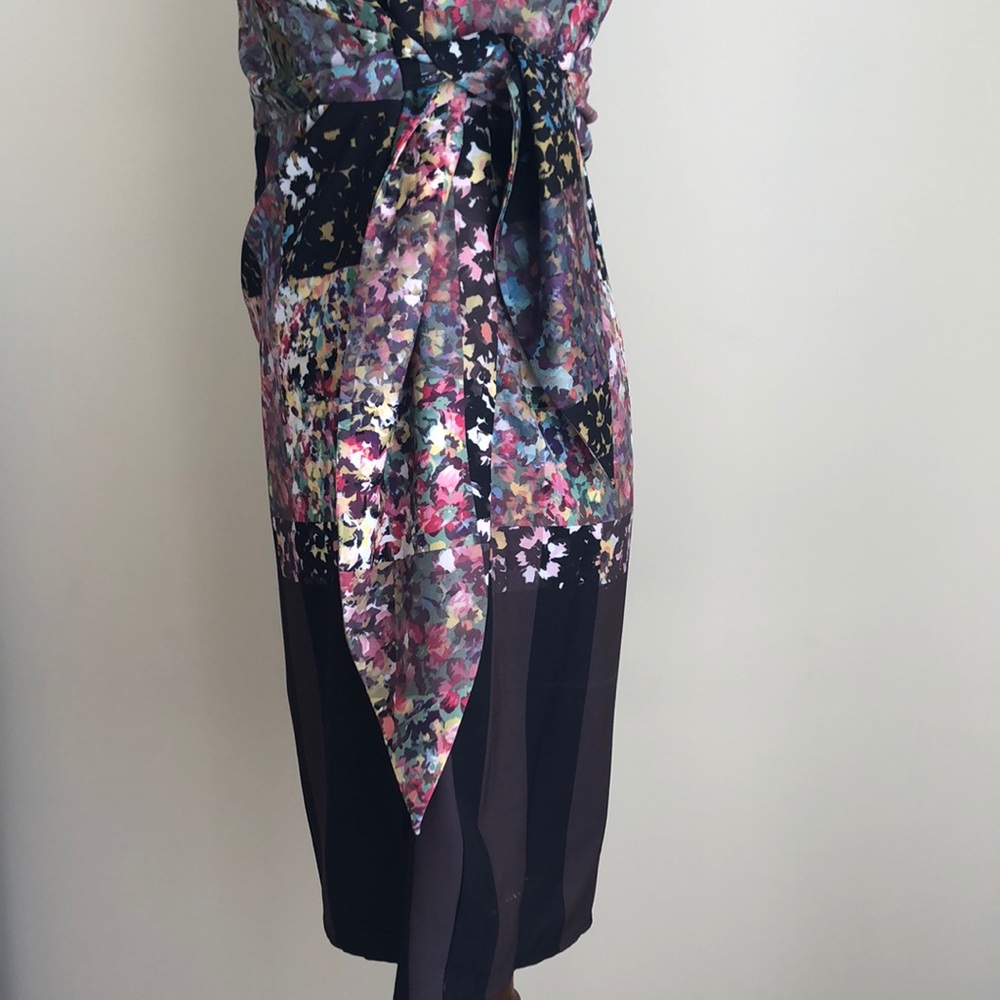 London Ric Rac Print Dress - Picture 9 of 13